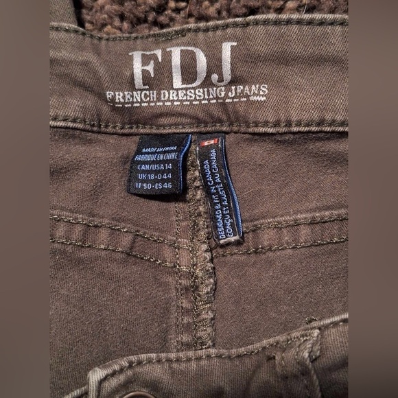FDJ French Dressing Jean
Olivia
Army Green
High-rise 
Straight Leg
Sz. 14x31 - Picture 5 of 9